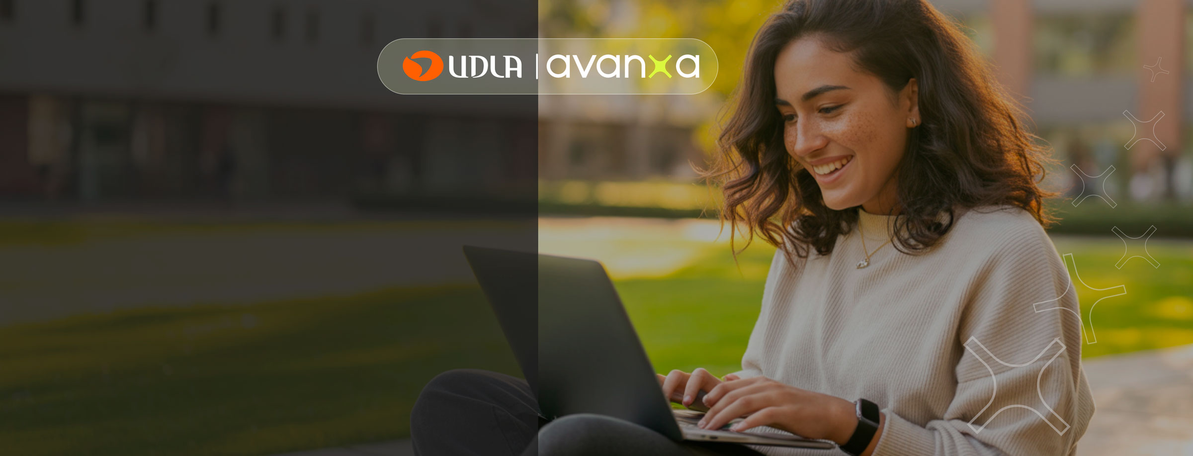 Alianza educativa entre Avanxa y UDLA que ofrece nuevas oportunidades académicas y profesionales.