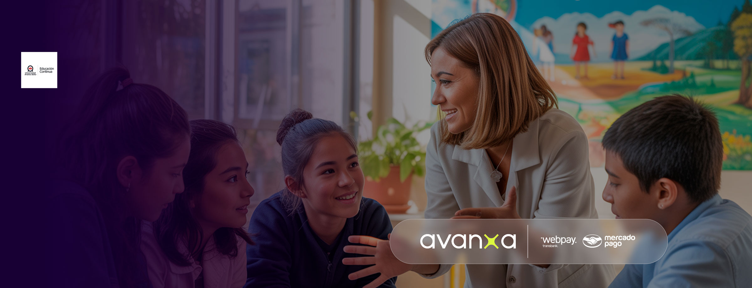 Docente chilena y estudiantes colaborando en un aula inclusiva, promoviendo la convivencia y prevención escolar. Pago disponible con Mercado Pago y WebPay.